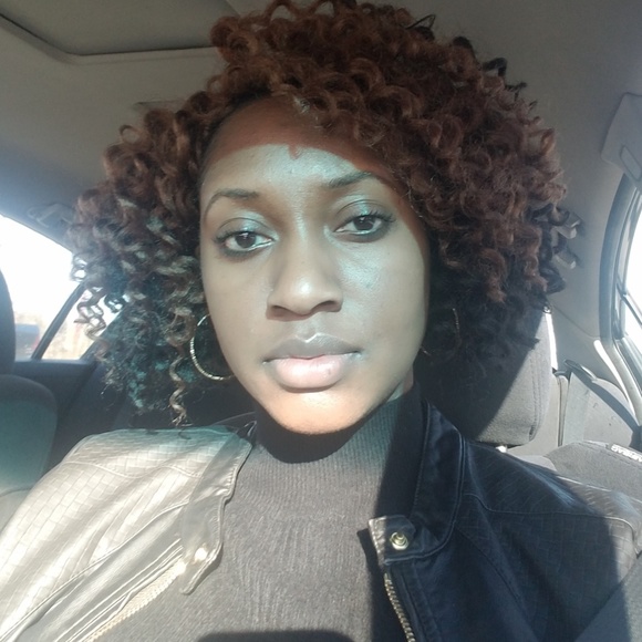 Profile Picture of Dekontee Cagiano (@deejay8685) on Poshmark