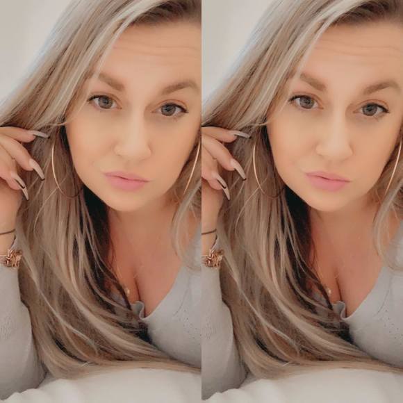 Profile Picture of Chelsie Bailey (@chelsiebailey) on Poshmark