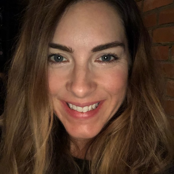 Profile Picture of Erica Doerr (@eddoerr) on Poshmark