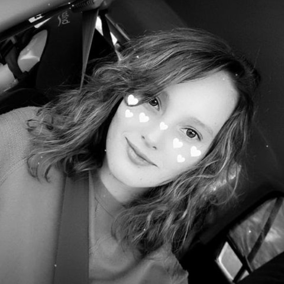 Erin Marden - Poshmark Profile Picture of Erin Marden (@3rinmarden) on Poshmark