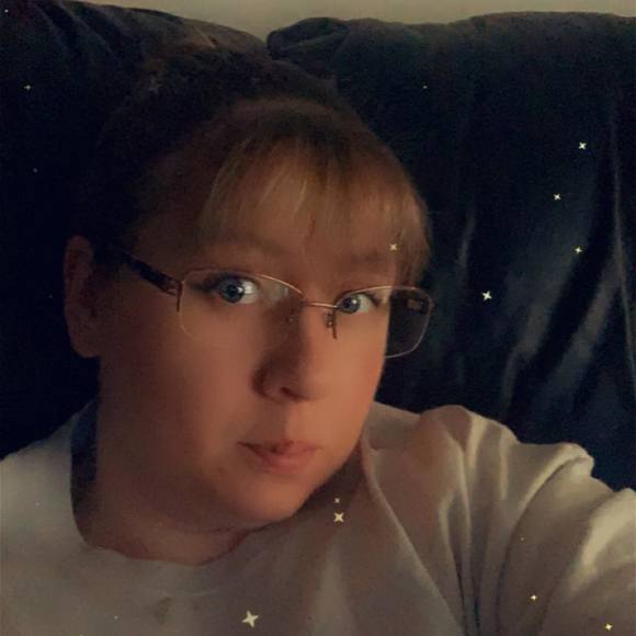 Profile Picture of Lindsy Tranum (@lindsytranum) on Poshmark