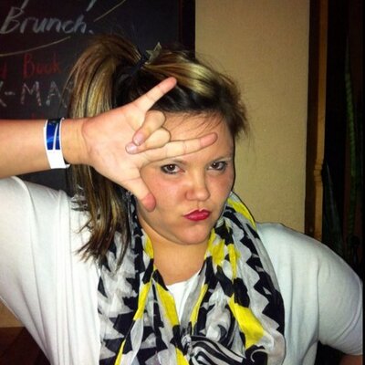 Profile Picture of Nicole James (@NikkiJames_) on Twitter