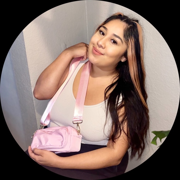 Profile Picture of Irene k Castillo (@ikristinac) on Poshmark