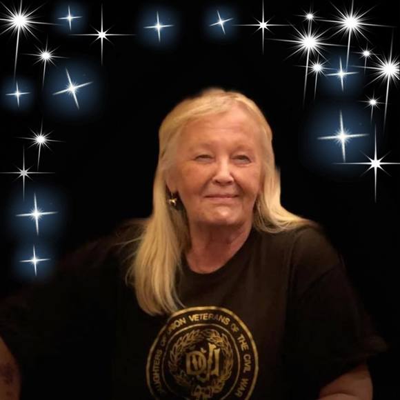 Profile Picture of Verna Maleski (@vernamaleski) on Poshmark