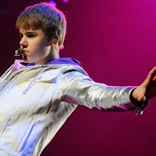 Profile Picture of Nick Simpson (@OfficialNickey) on Youtube