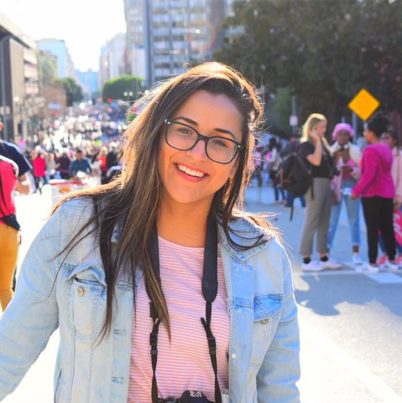 Profile Picture of Gabby Dheming (@gdheming916) on Poshmark