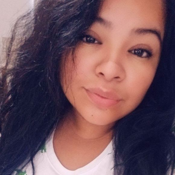 Profile Picture of Vianey Ramirez (@vianey_ramirez) on Poshmark