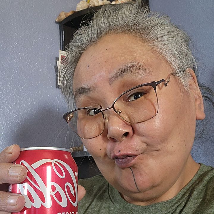 Profile Picture of   let's make this video go... (@della.hoya) on Tiktok