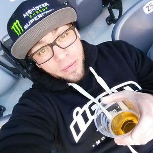 Profile Picture of Chris (@ruger_lisa) on Twitter