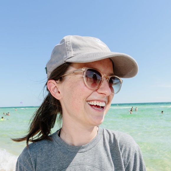 Profile Picture of Jade Horton (@jade404) on Poshmark