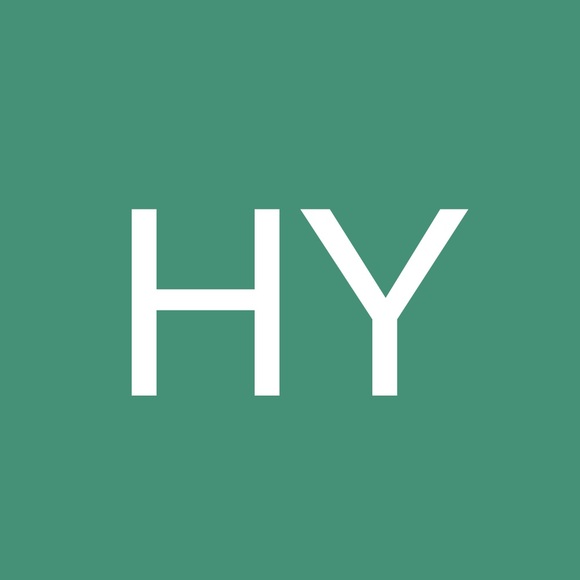 Profile Picture of Hailun Ying (@hailsfromthebay) on Poshmark