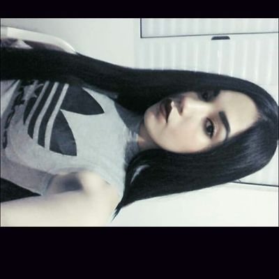 Profile Picture of Alexia Armstrong (@EuAlexxia) on Twitter