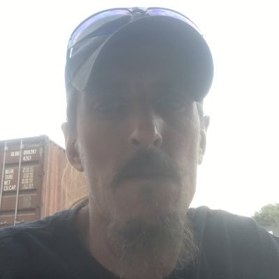 Profile Picture of Thomas Shoemaker (@creeper3929) on Twitter