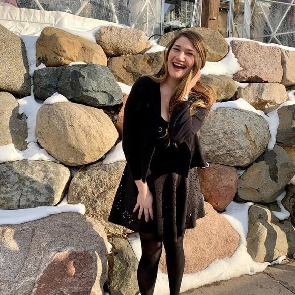 Amanda Van ert - Poshmark Profile Picture of Amanda Van ert (@vanerta7903) on Poshmark