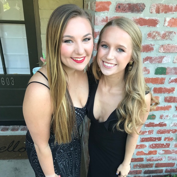 Profile Picture of Alese Darbonne (@alesedarbonne) on Poshmark