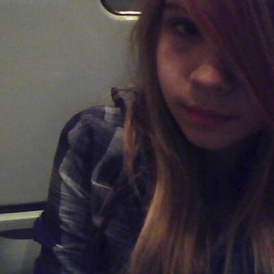 Profile Picture of Shayna Marie Larson (@shayz931) on Twitter