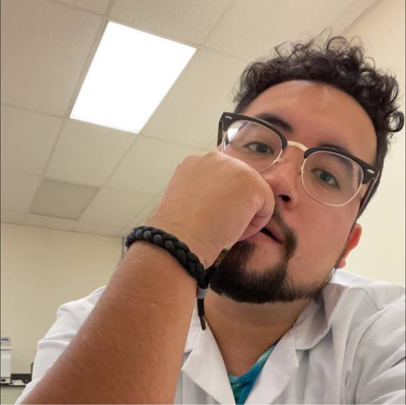 Profile Picture of Daniel Valdespino (@mephistu) on Poshmark