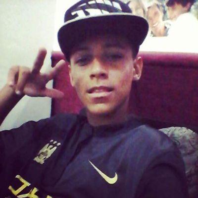 Profile Picture of Rosa Schneider (@bomba_ne) on Twitter