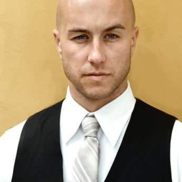 Profile Picture of Bradley Boyd (@bradleyaboyd) on Poshmark