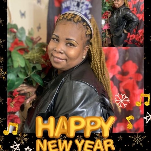 Profile Picture of Carla Campbell (@carlacampbel655) on Poshmark