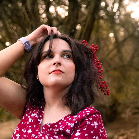 Profile Picture of Zoe Colaluca (@_zoco_) on Poshmark