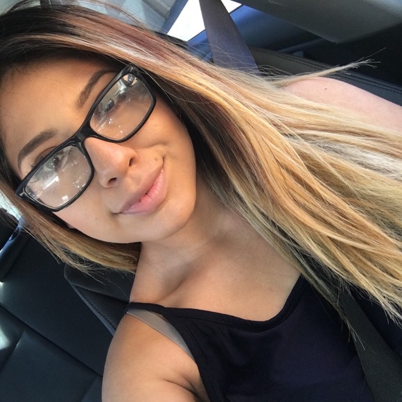 Profile Picture of Daisy Venegas (@daisyyvenegas) on Poshmark