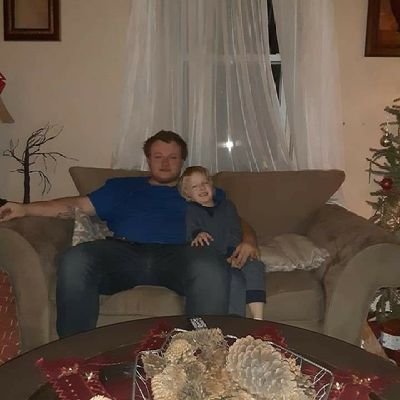 Profile Picture of Kenneth Martz (@KennethMartz12) on Twitter