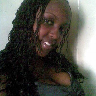 Profile Picture of Joanne Ware (@joannetums) on Twitter