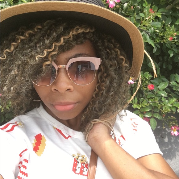 Profile Picture of Tori Lloyd (@onlytortor) on Poshmark