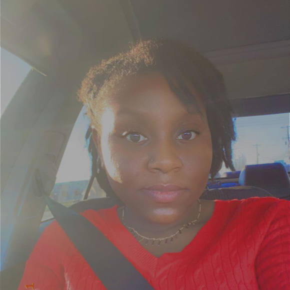 Profile Picture of Destiny Nichelle (@inichelle14) on Poshmark