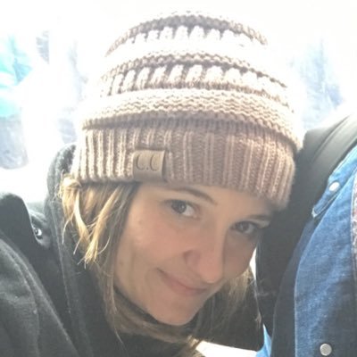 Profile Picture of Amanda Kolb (@amandajokolb) on Twitter