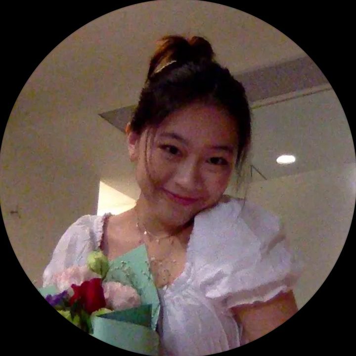 Profile Picture of angel (@angellow) on Tiktok