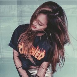 Profile Picture of Bae Jeong (@Bae_jeoong) on Twitter