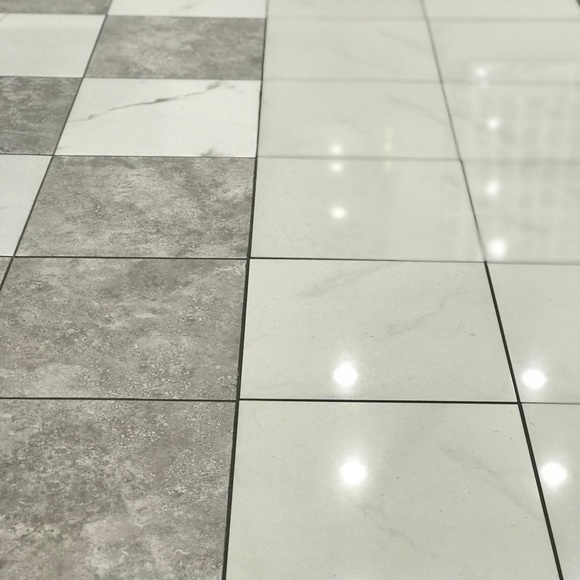 Profile Picture of Evander Gibbs (@ev3824) on Poshmark