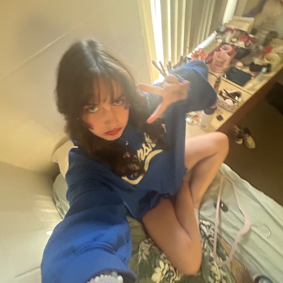 Profile Picture of Amanda Collingham (@amandacol1204) on Poshmark