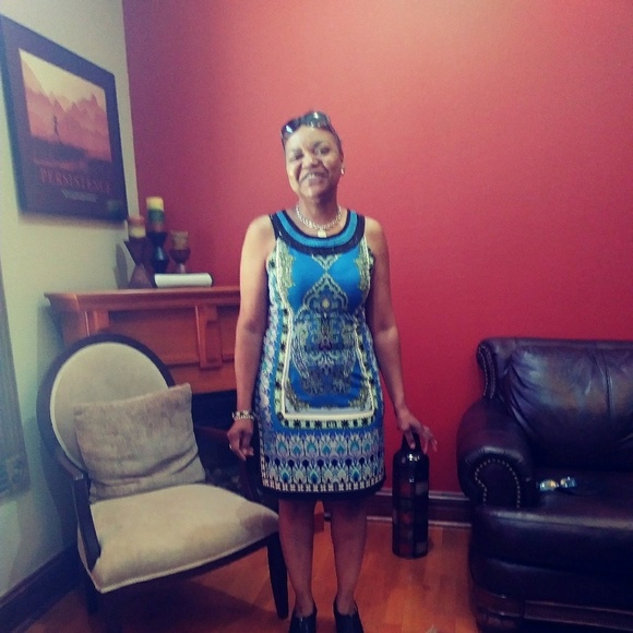 Profile Picture of Renee Freeman (@multistreams) on Poshmark