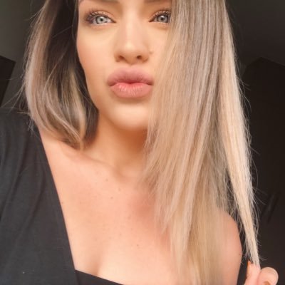 Profile Picture of Shae Carson (@ShaeCarson) on Twitter