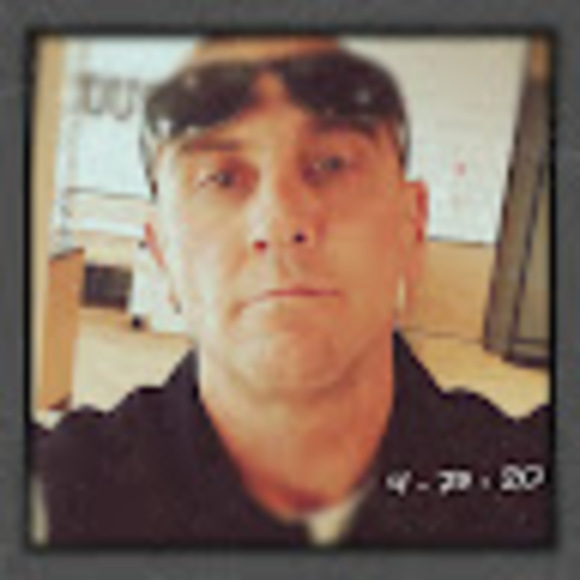 Profile Picture of Sean Barber (@barbersean0321) on Poshmark