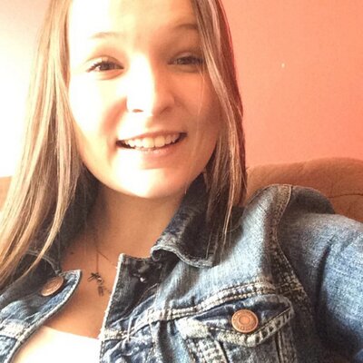 Profile Picture of Catherine Perreault (@cathlachix) on Twitter