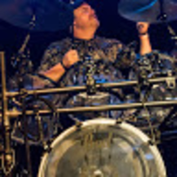 Profile Picture of James Okeefe (@jamesokeefe) on Poshmark