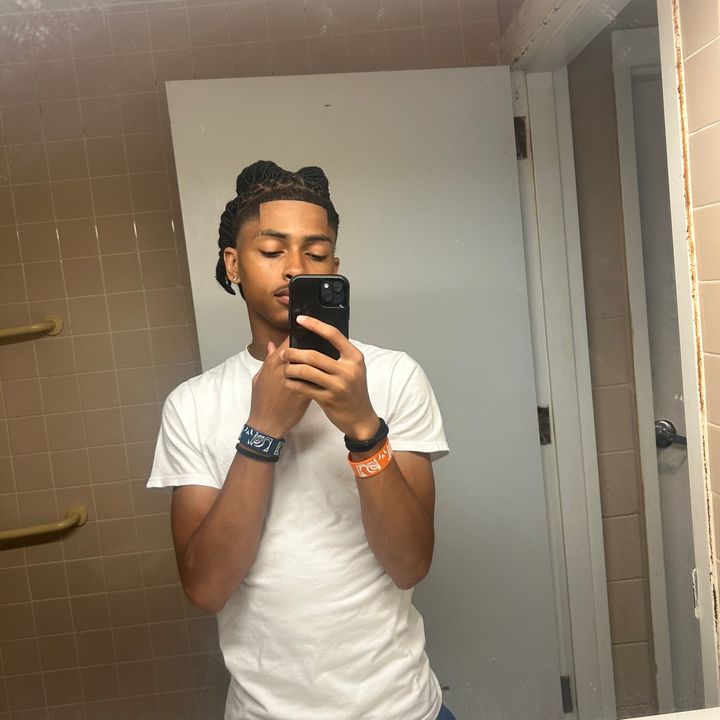 Profile Picture of Marcus Heard (@_.marc6._) on Tiktok