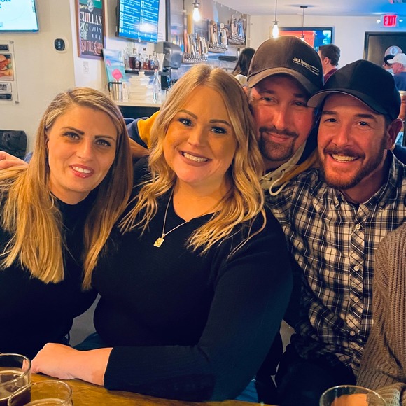 Profile Picture of Cara Sonntag (@carasonntag) on Poshmark