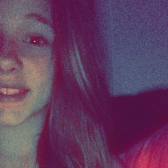 Profile Picture of Sadie Copestick (@sadie_princess) on Poshmark