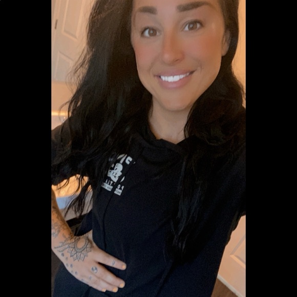 Profile Picture of Meg Sullivan (@megsullivan85) on Poshmark