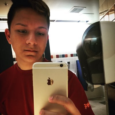 Profile Picture of Juan Andrade Becerra (@PhillipJuan01) on Twitter