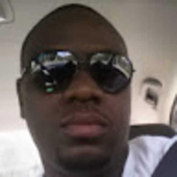 Profile Picture of Darek Seigle (@dseigle34) on Poshmark