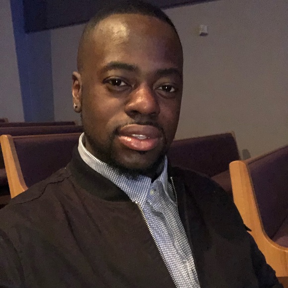 Profile Picture of Tommy Cheeks (@tcheeks3) on Poshmark