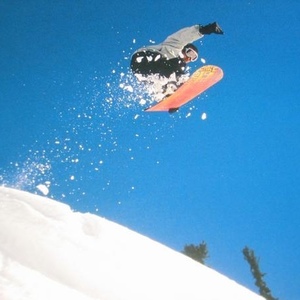 Profile Picture of Aaron Montemayor (@airaddict) on Myspace