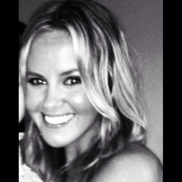 Profile Picture of Lisa Wheeler (@wheel687) on Poshmark