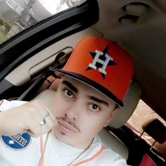 Profile Picture of David Jimenez (@davidjimenez649) on Poshmark